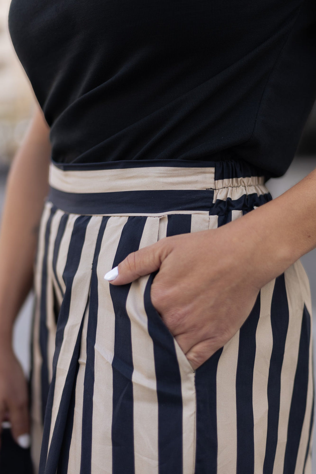 Cómo combinar ropa básica para que parezca un look de lujo (sin gastar de más) 👑✨