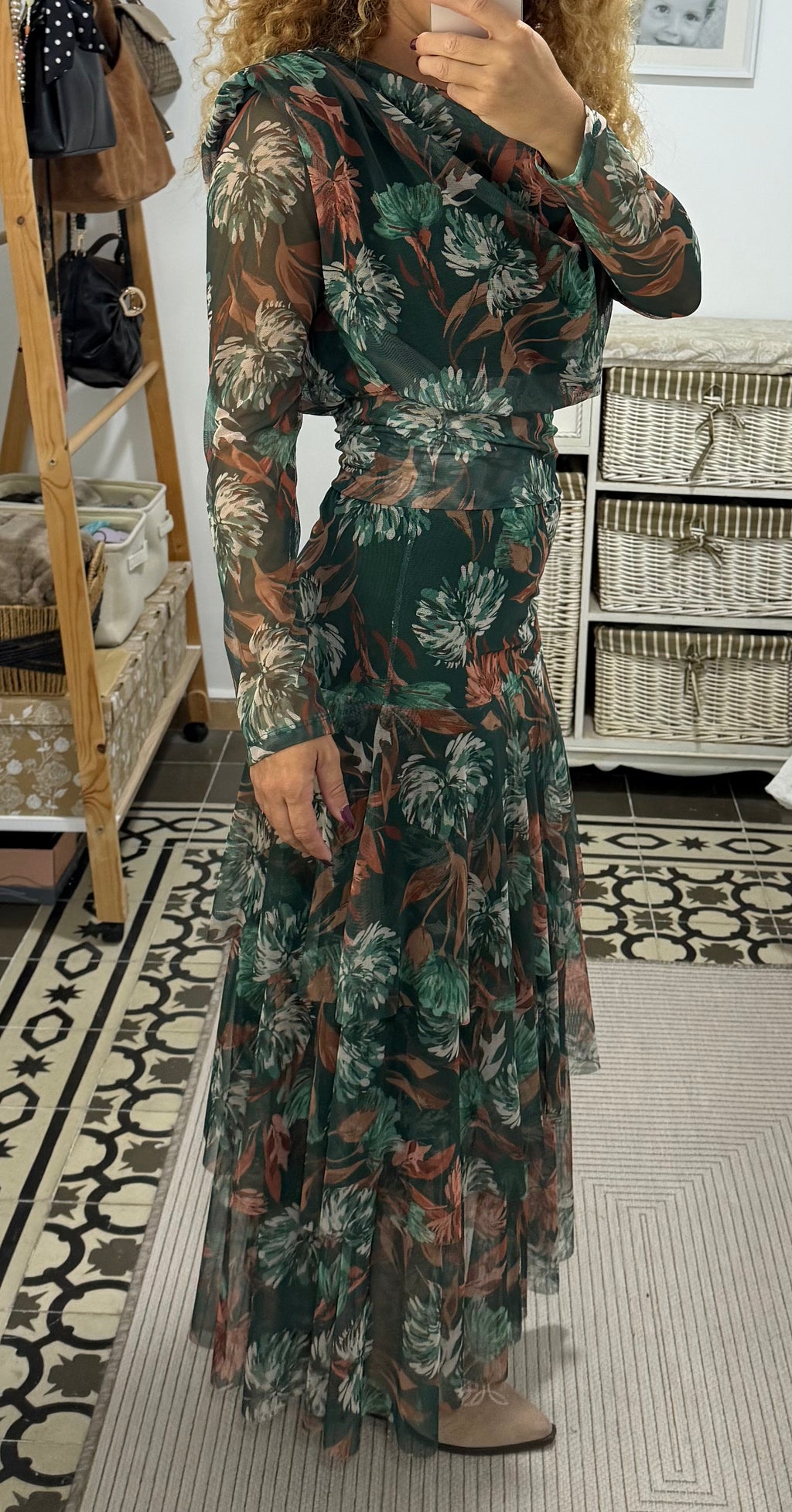 Top Anastasia Flores — Berenjena, Negro y Verde