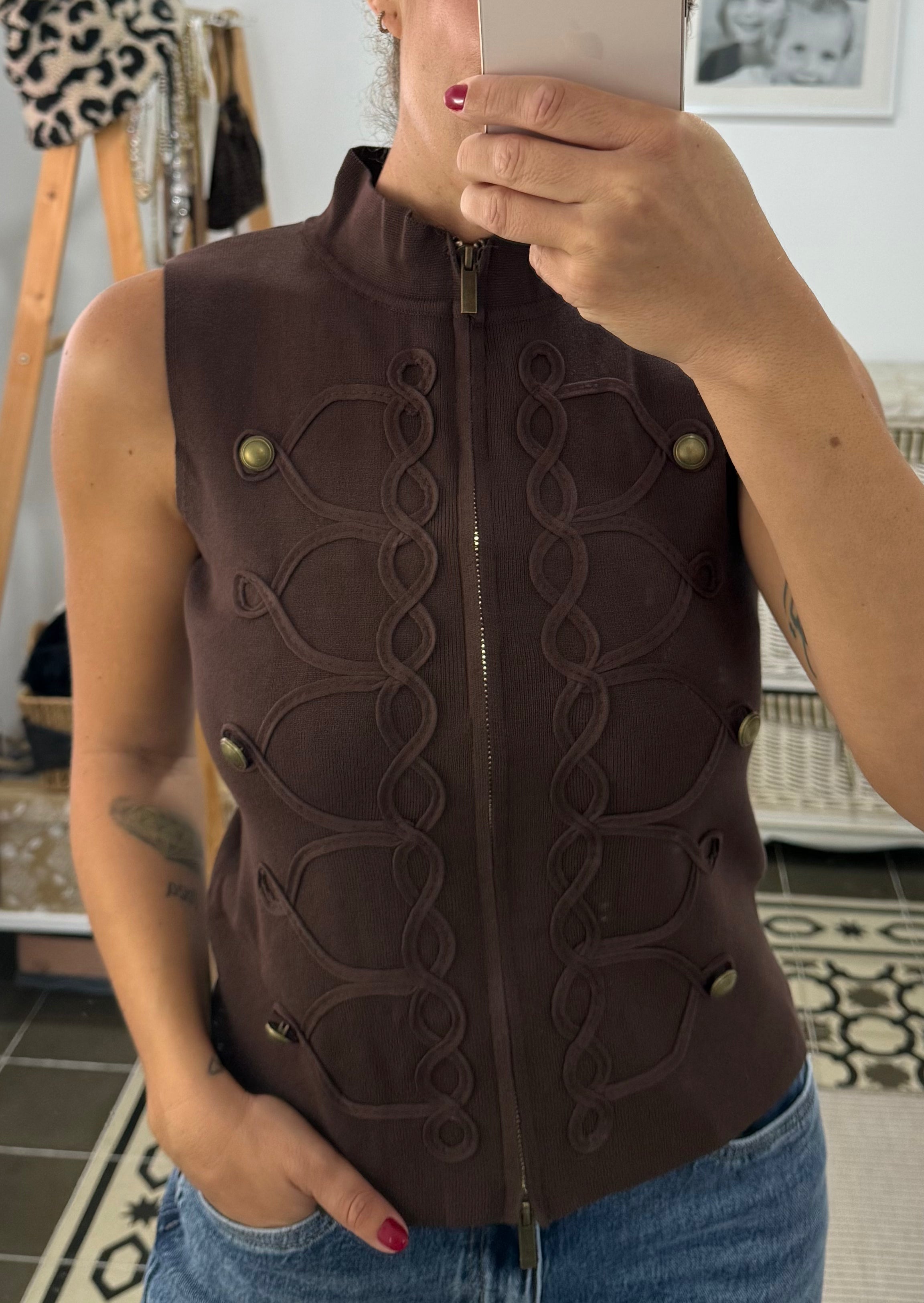 Chaleco Top Lucca — Marrón, Negro y Berenjena