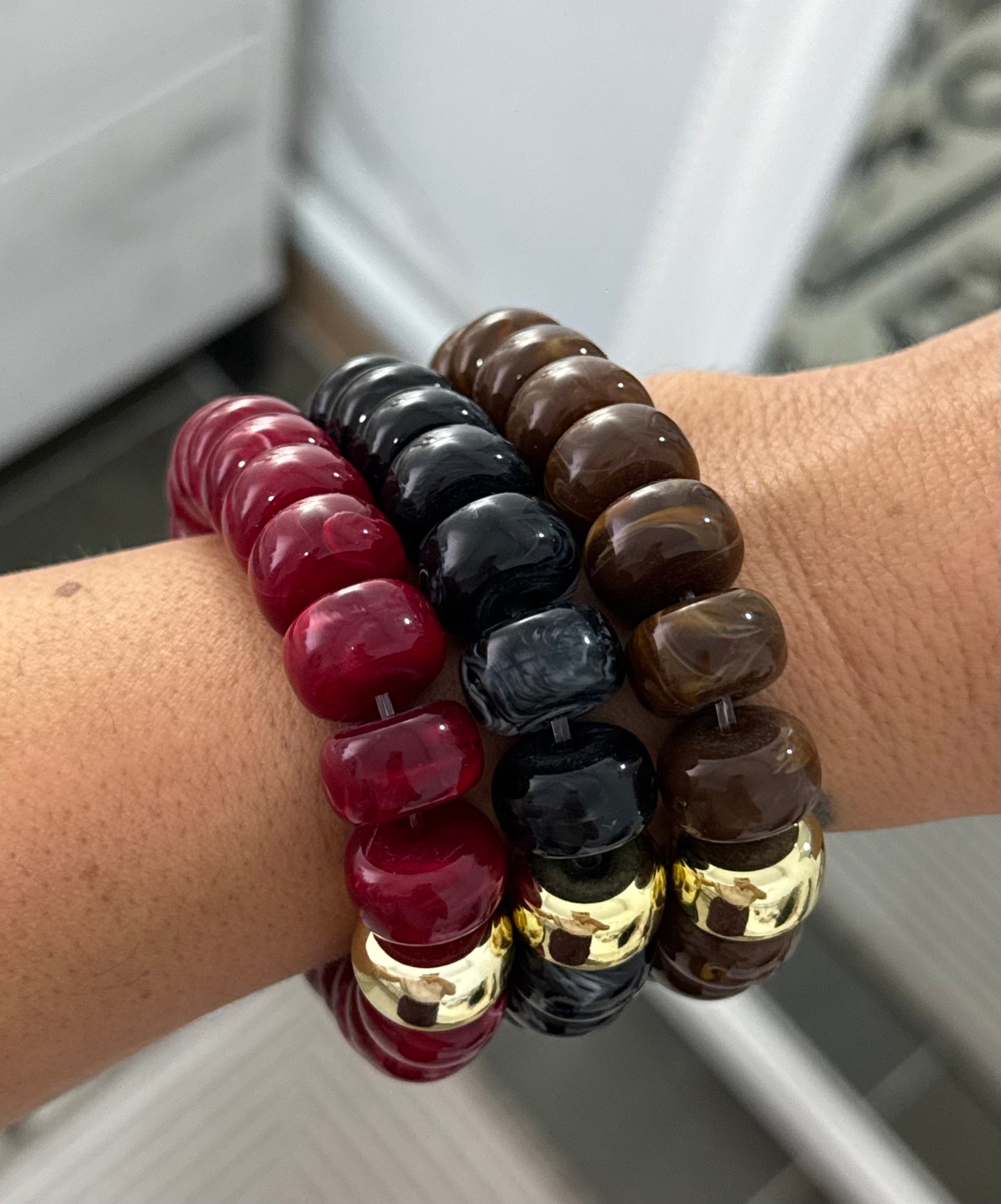 Pulseras Leya — Marrón, Negro y Ciruela