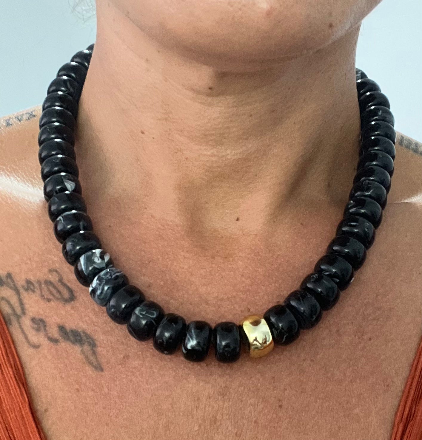 Collar Leya — Marrón, Negro y Ciruela