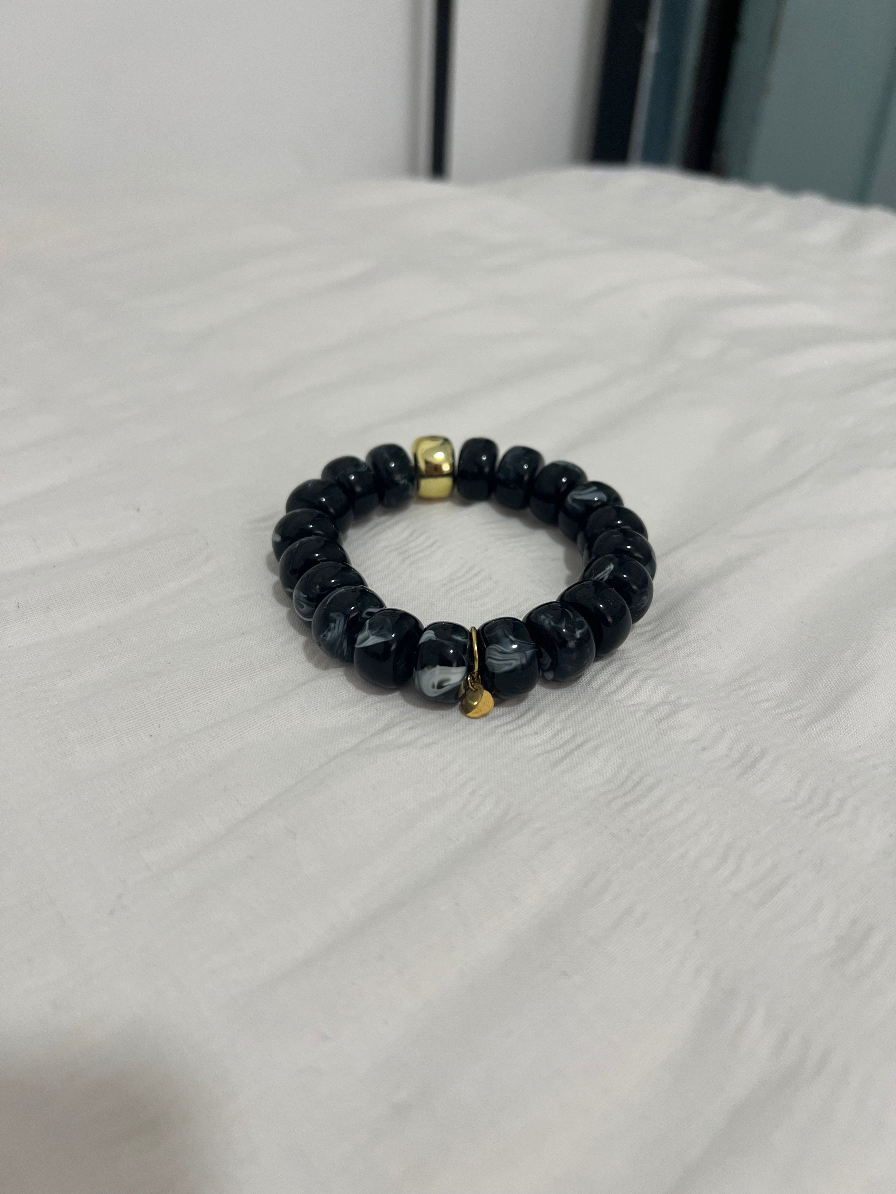 Pulseras Leya — Marrón, Negro y Ciruela