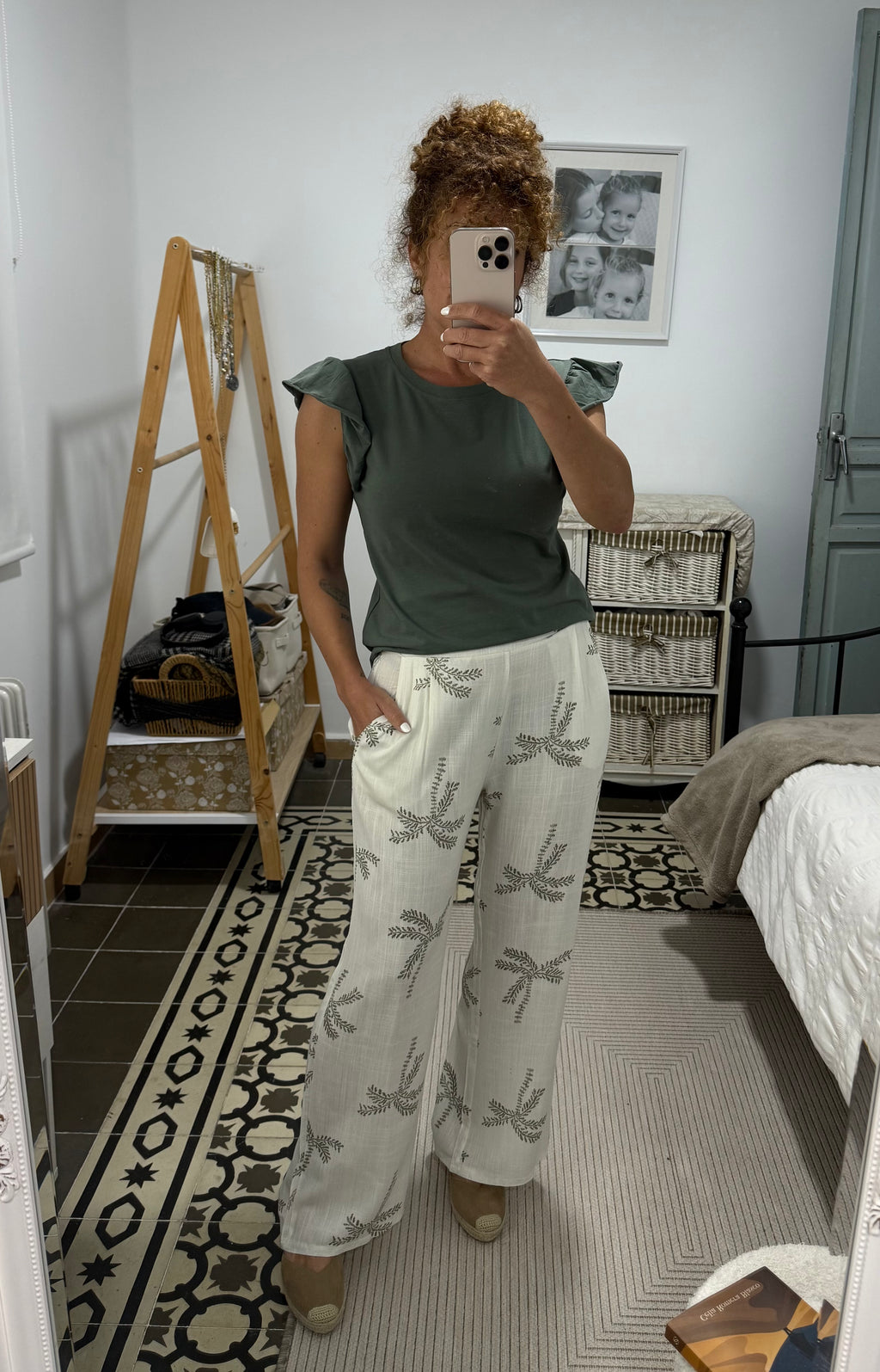 Camiseta Ainhoa - Beige y Verde