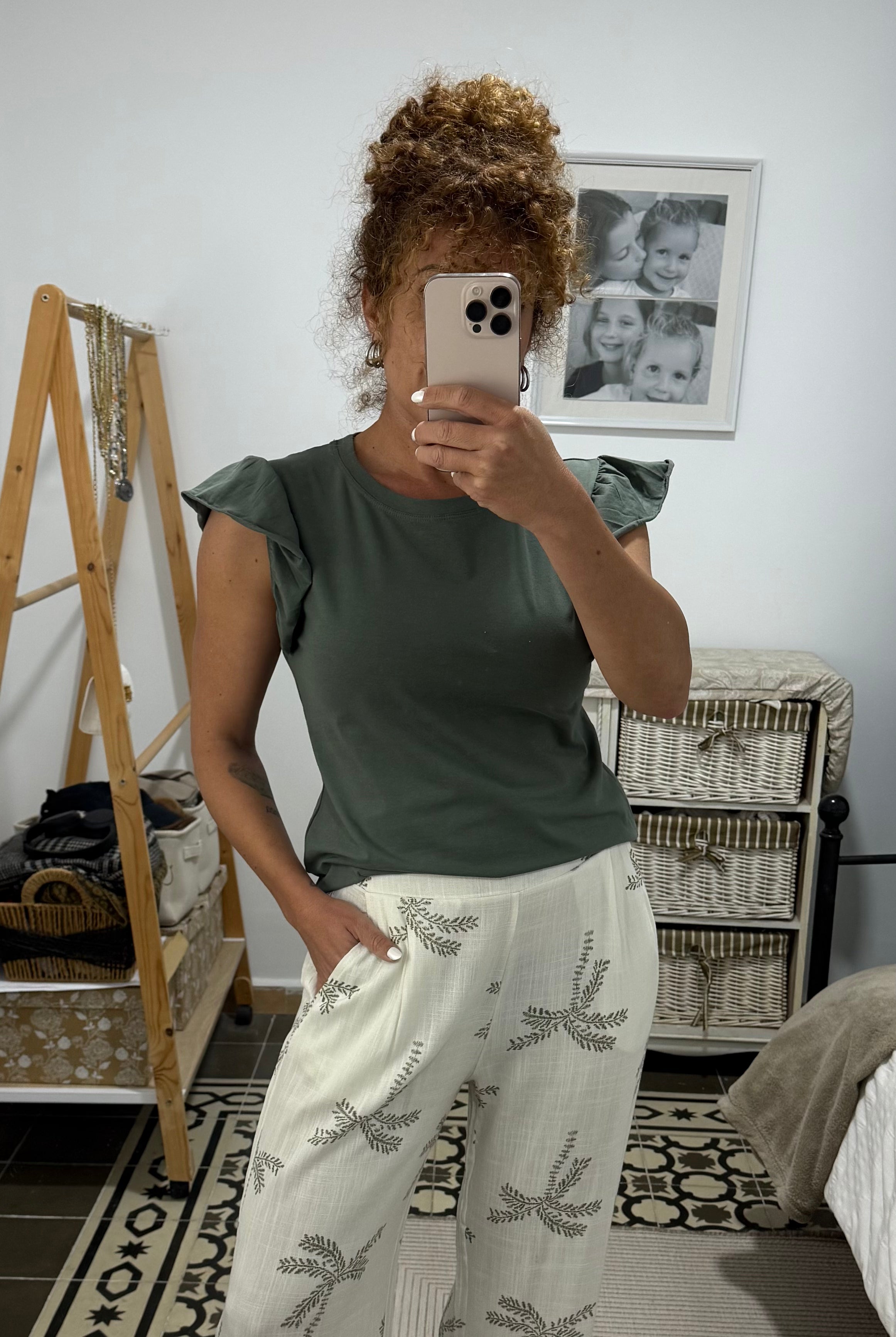 Camiseta Ainhoa - Beige y Verde
