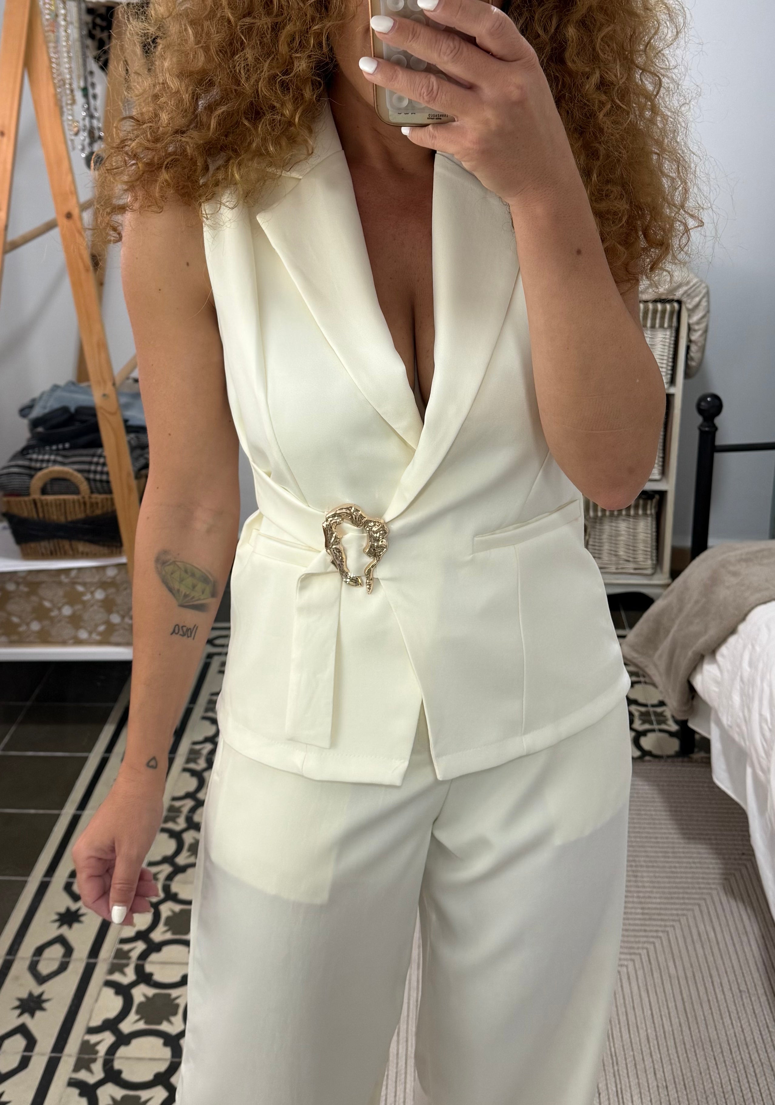 Conjunto Helena - Blanco, Beige, Camel y Negro