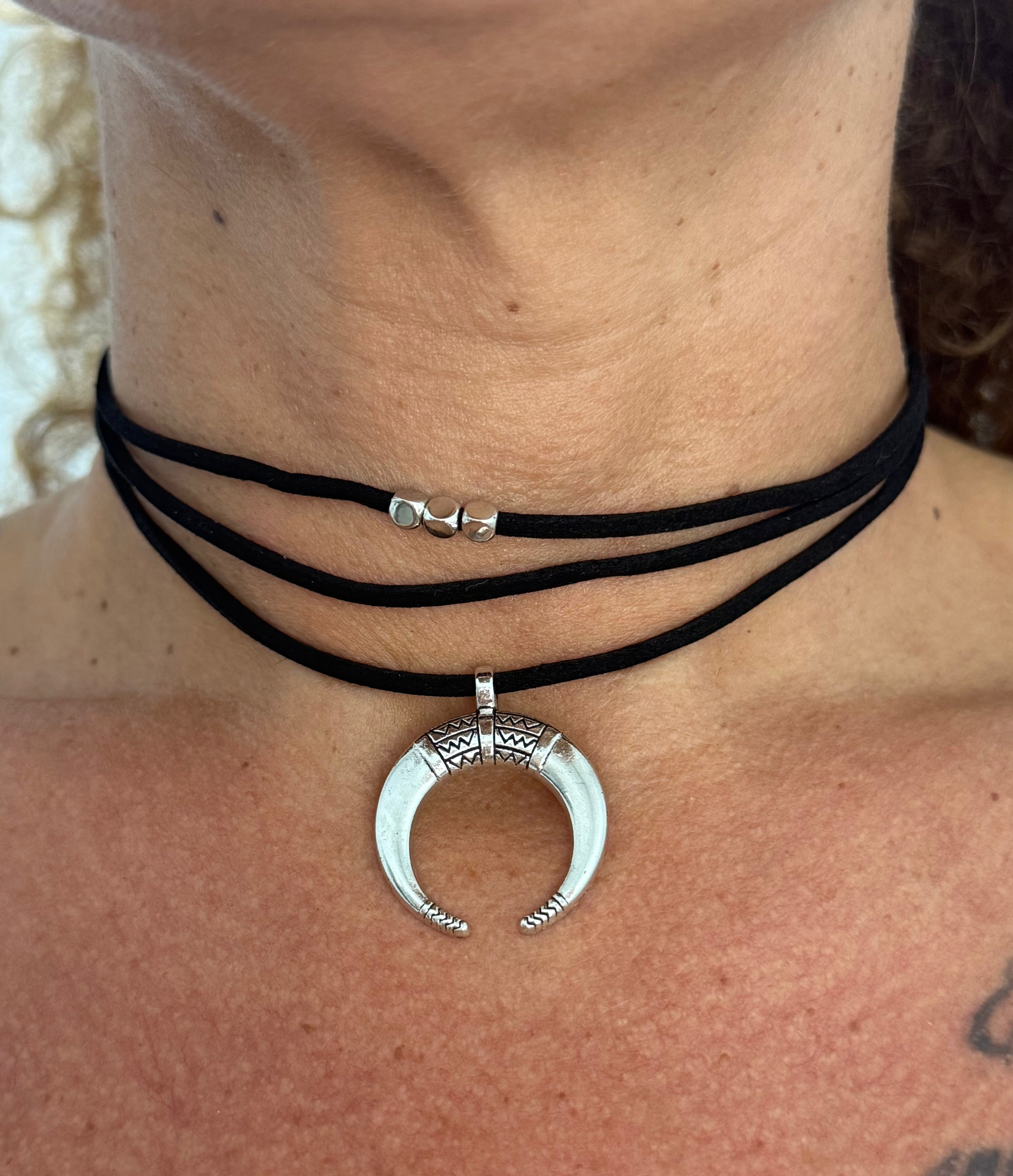 Collar Indira - Negro y Plata