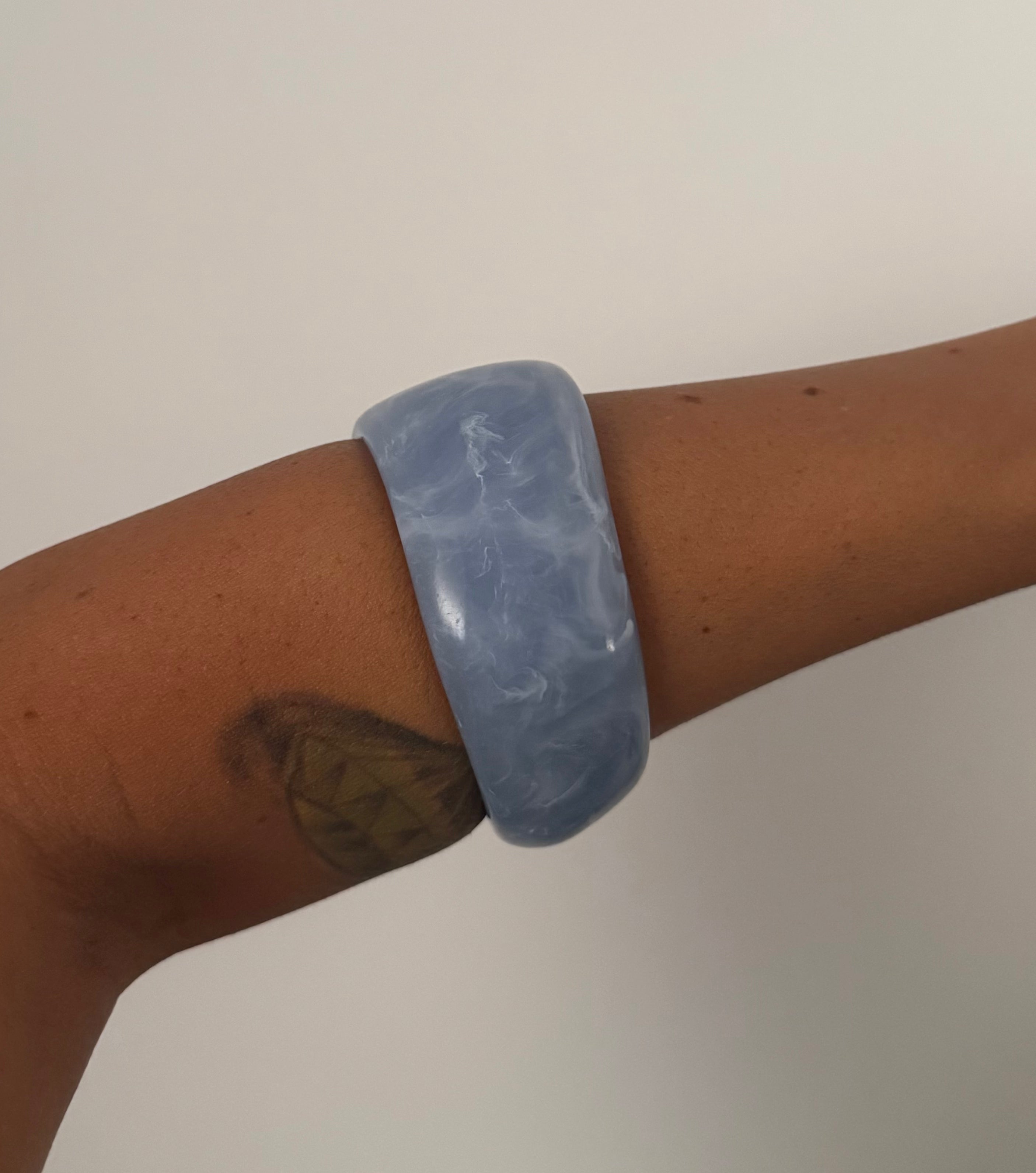 Pulsera Ozeano - Marrón, Azul, Negro, Verde, Beige, Rosa y Blanco