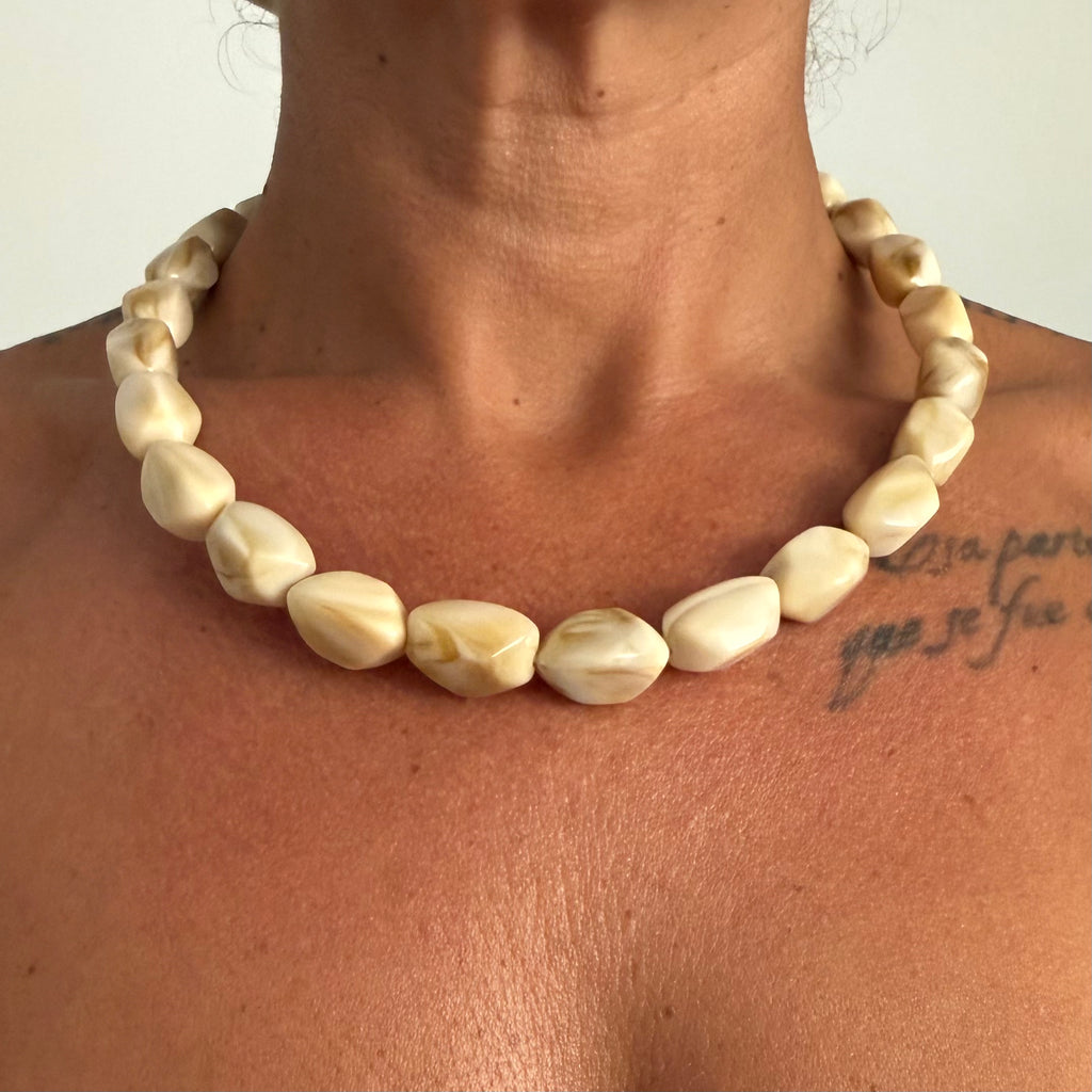 Colgante Piedra — Azul, Beige, Marrón, Rosa, Rojo y Verde