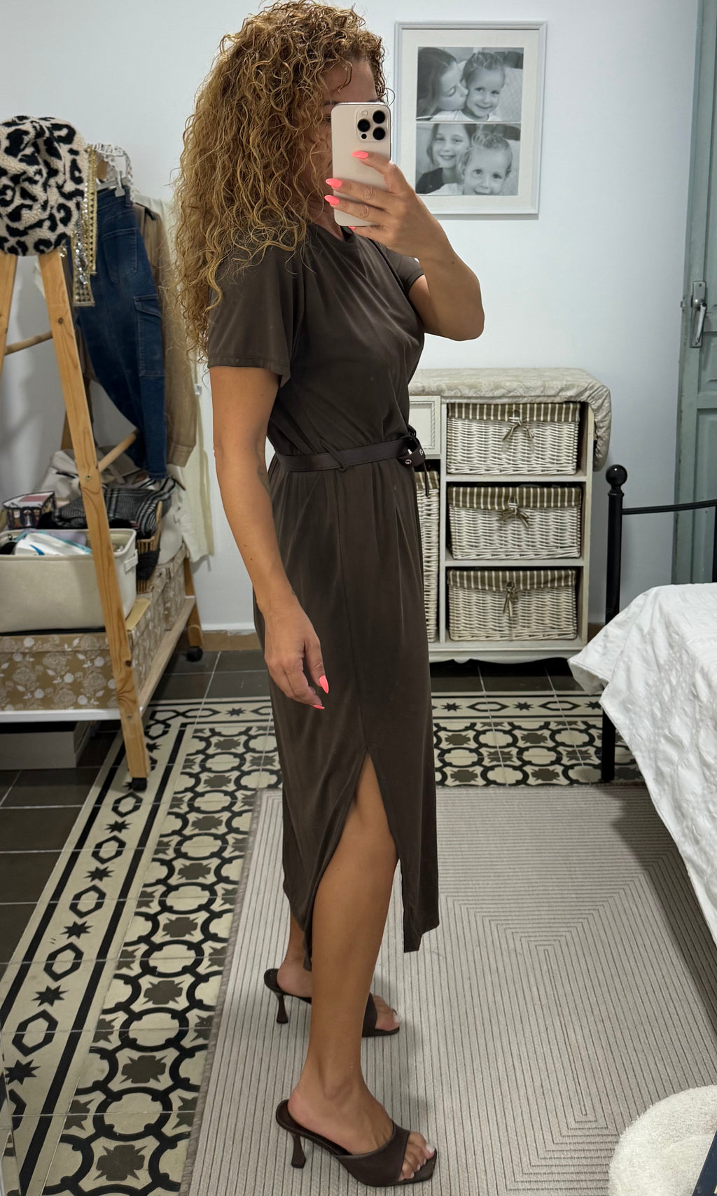 Vestido Basilea con Cinturón — Marrón