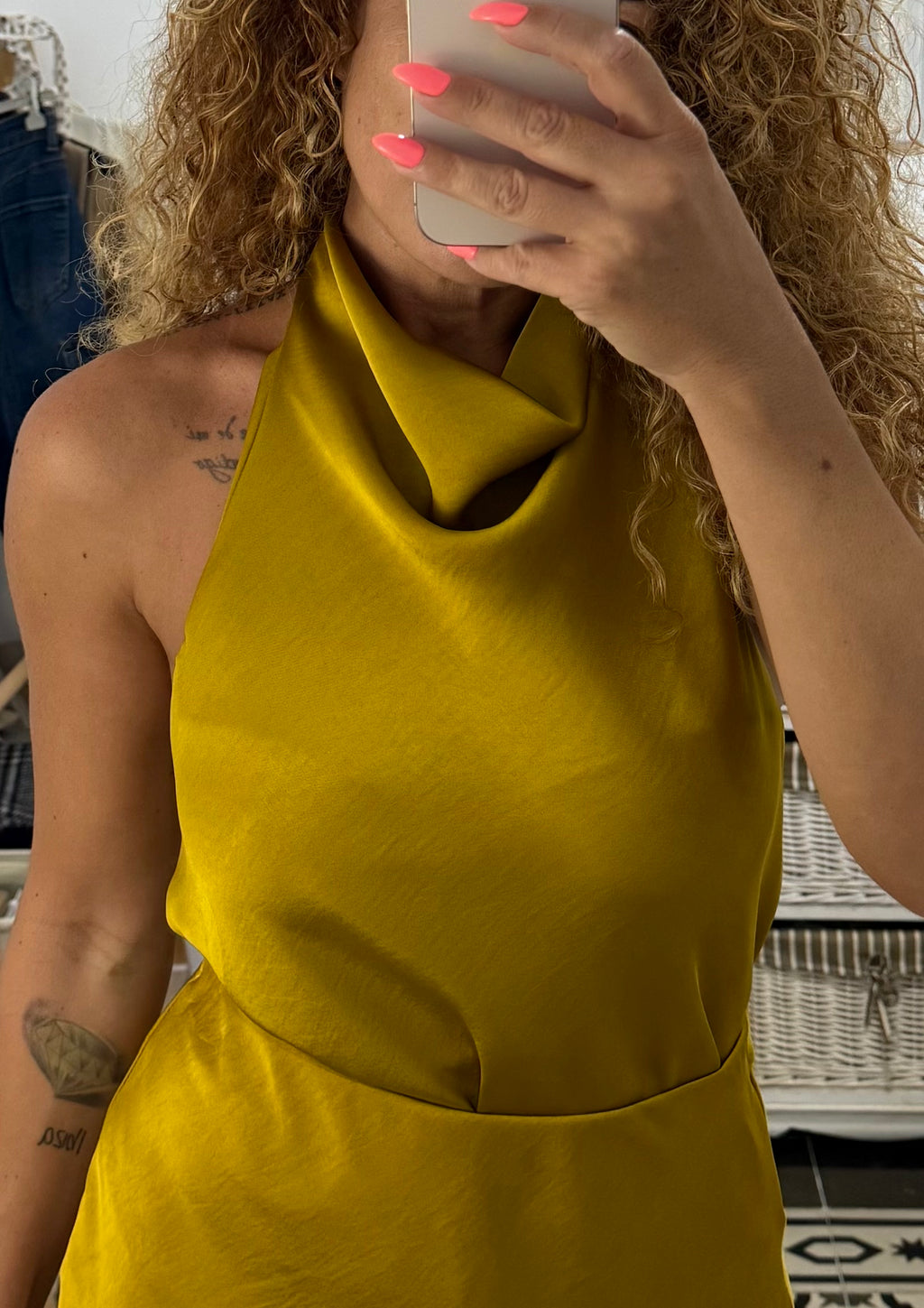 Top Rania — Mostaza