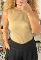 Top Gisela Canalé Desmangado — Negro y Beige