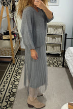 Vestido Isabela Jersey y Tul — Gris y Beige